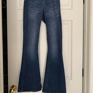 Kancan size 25 petite flares